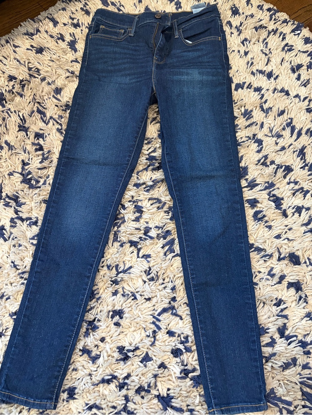 Levi’s 720 high rise super skinny Women’s Dark Blue Stretch Jeans size 28x28